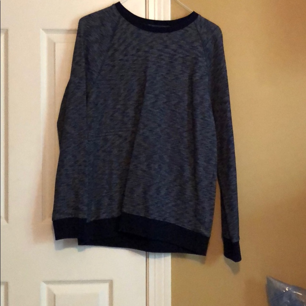 Forever 21 Crew Neck Sweatshirt Navy size L
